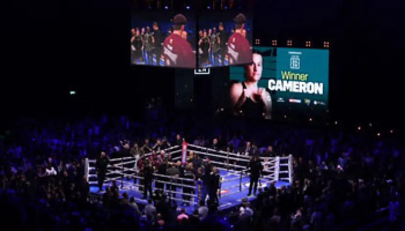 Cameron vs Taylor betting odds, boxing