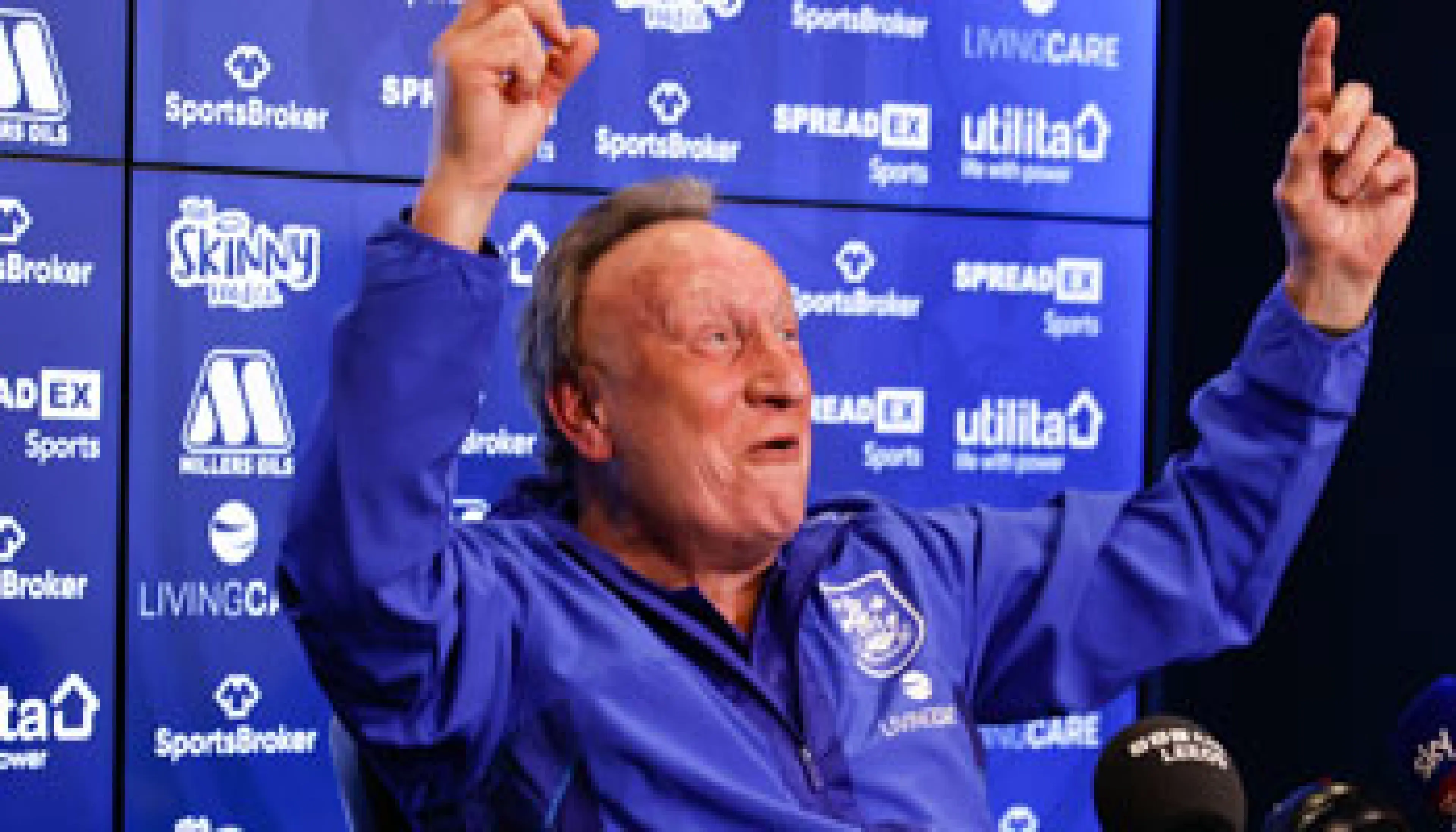 Neil Warnock, Huddersfield, football